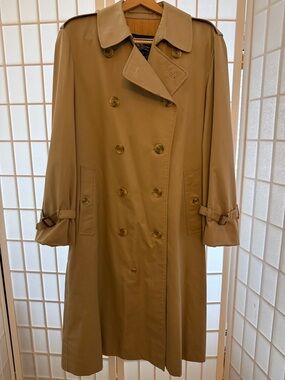 Burberry England /Harrods Trench Double Breasted Nova